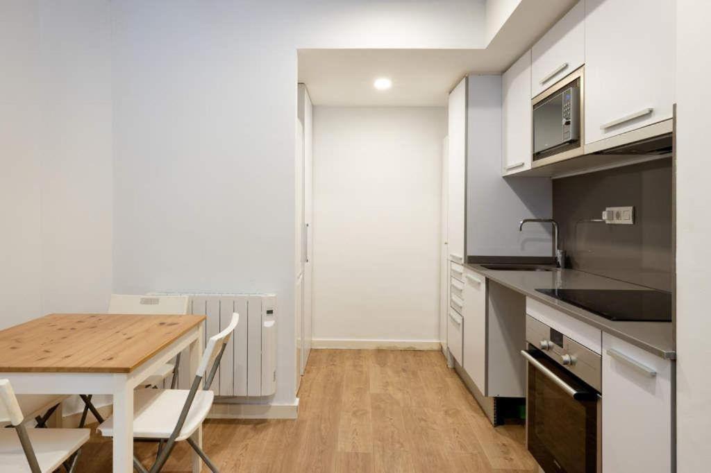 Apartment Live Camp Nou L’Hospitalet de Llobregat Zewnętrze zdjęcie